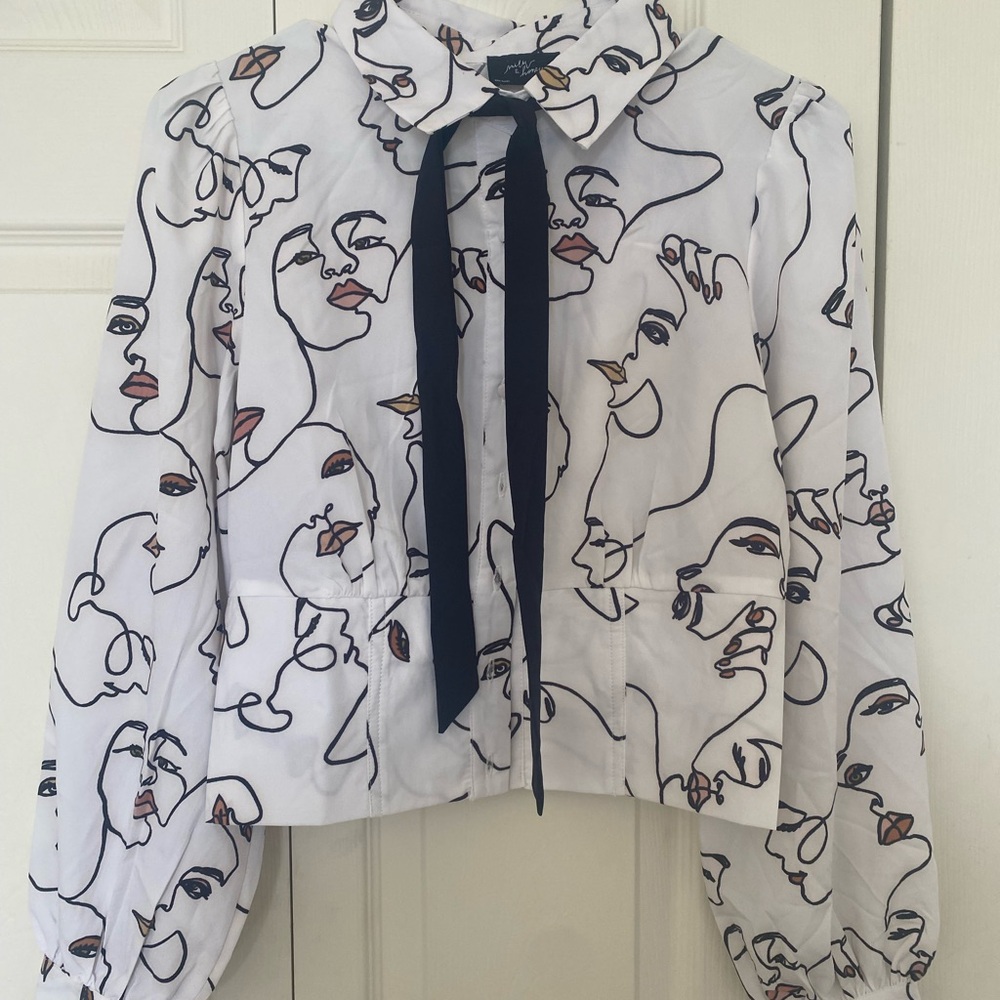 Brand New! Milk and Honey Abstract Print Button Down Blouse